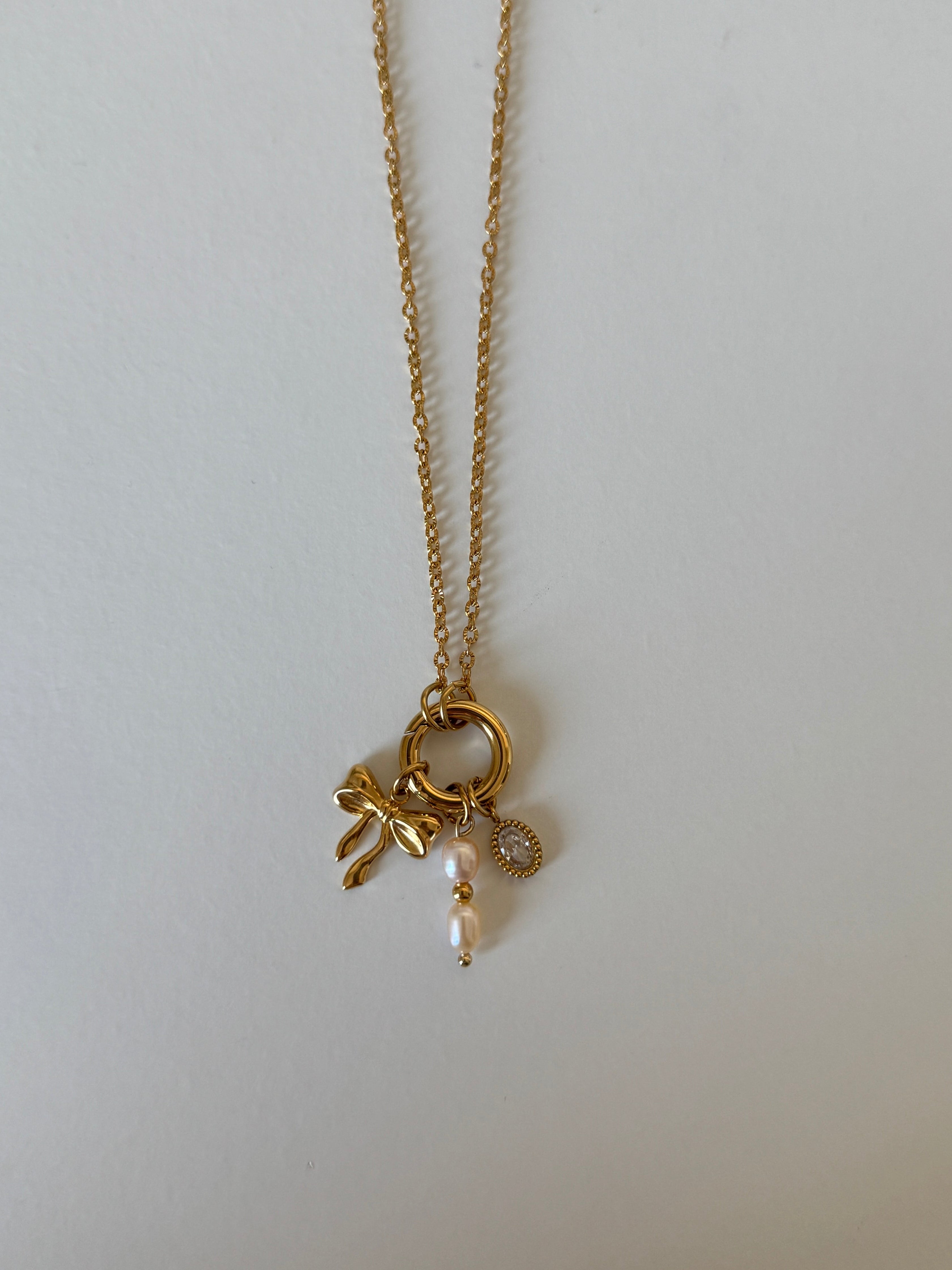 Goldene Halskette mit Charms und Perlen wasserfest vergoldet edelstahl