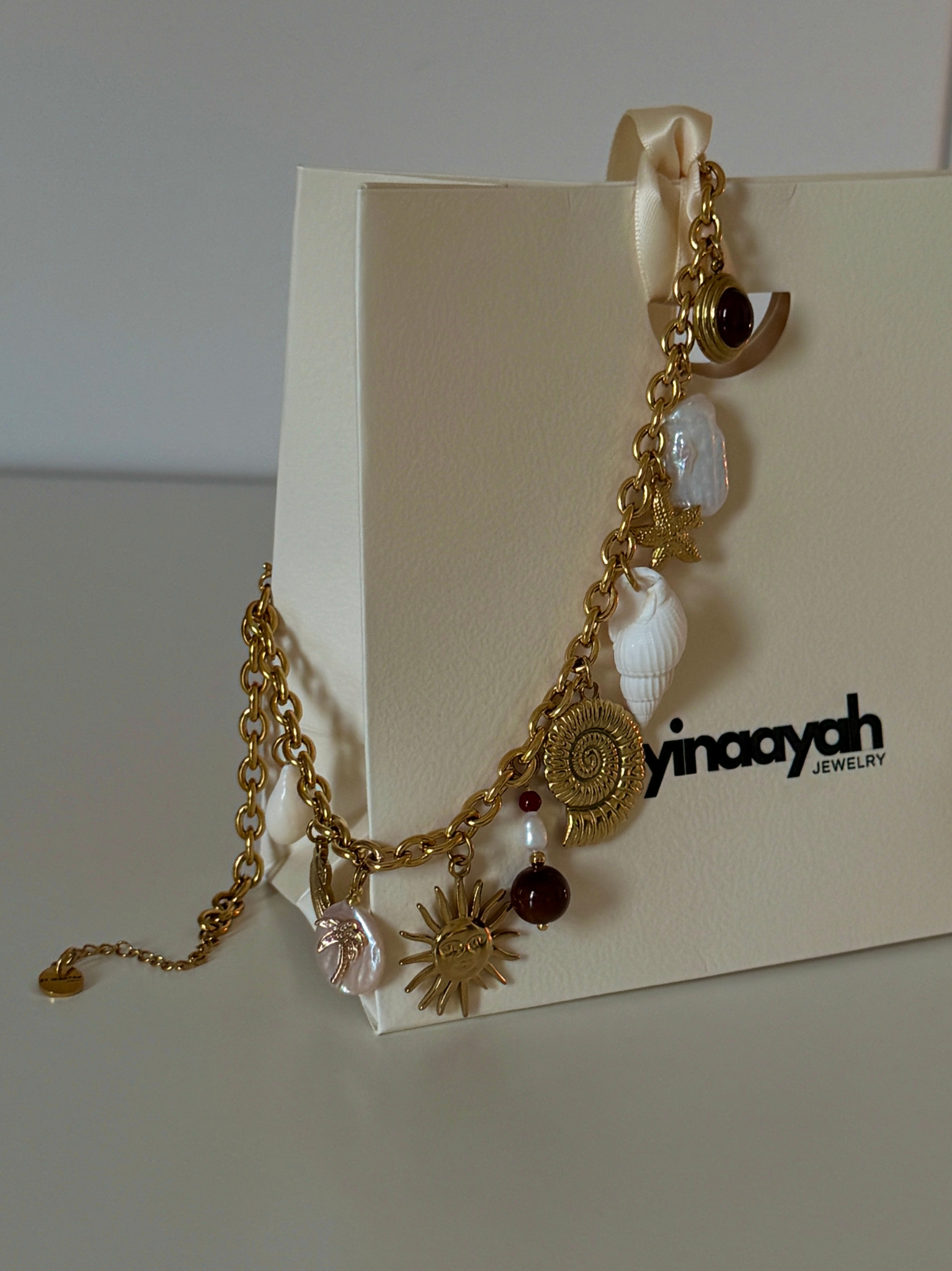 Goldene DIY Halskette mit Perlen und Charms wasserfest vergoldet