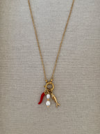 Goldene Wasserfeste Charm Halskette mit Süßwasserperlen 